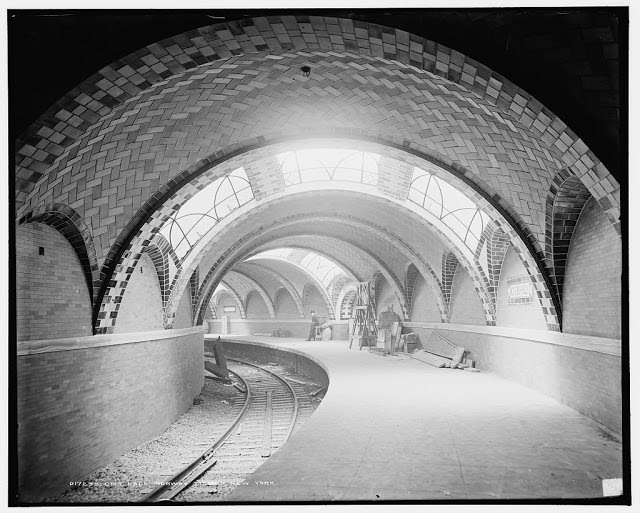 #45 City Hall subway station, 1900s