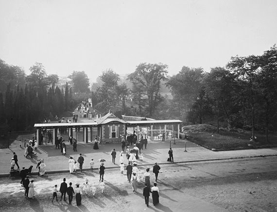 #88 Bronx Zoo Entrance, 1910