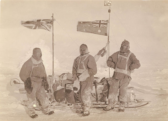 #38 In full sledging gear on the plateau, 1911-1914