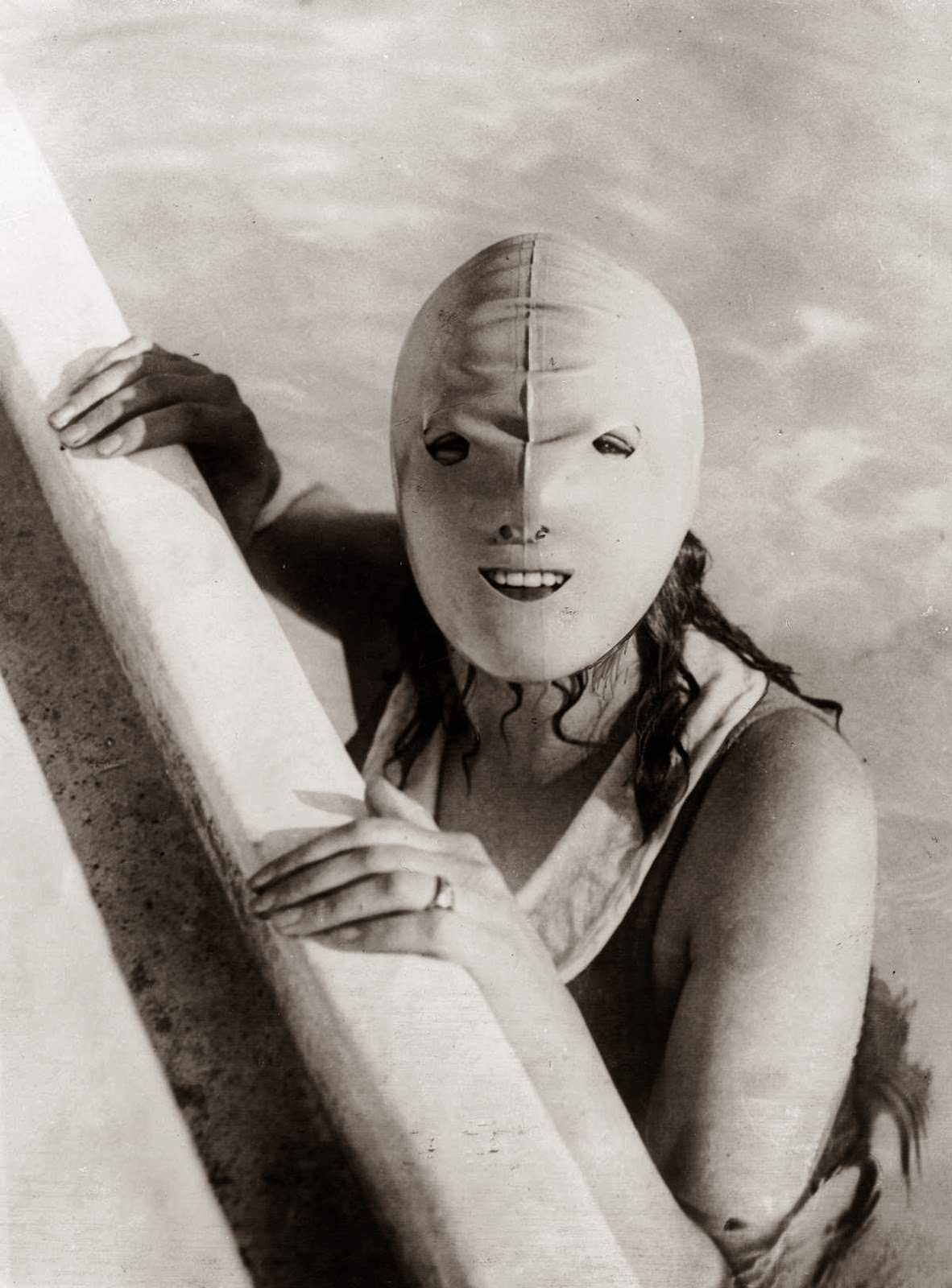 #23 Full face swimming mask, 1928