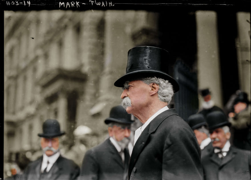 50+ Colorized Portraits Of Famous Personalities Of 18th &; 19th Century by Mario Uger Colorization