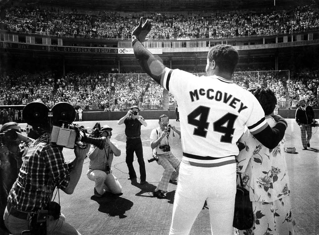 Giants first baseman Willie McCovey waves to fans as he’s honored at Candlestick Park in 1977.