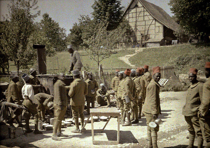 #58 Group of Senegalese soldiers during the hour of rest. France, 1917