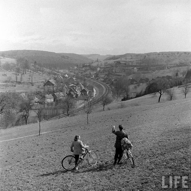 #24 Ernest Kreiling showing valley to his bride.