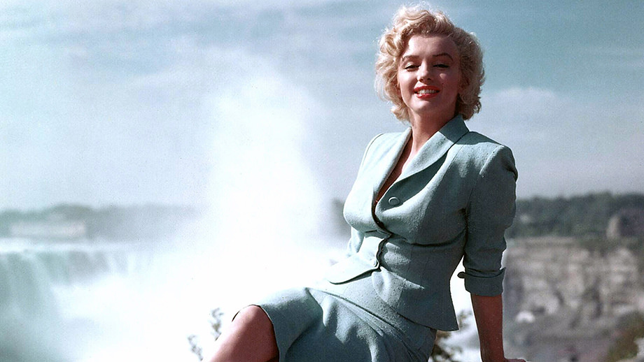 #3 Marilyn Monroe at Niagra Falls