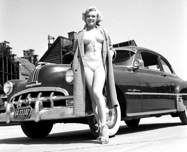 #35 Marilyn and a Pontiac, 1950