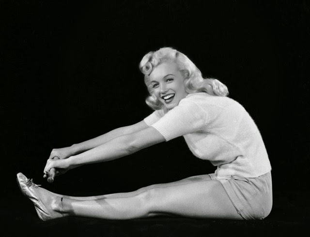 #25 Marilyn Monore in a dance class, 1948