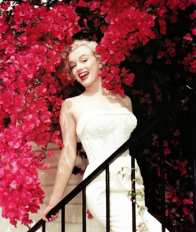 #31 Marilyn in strapless dress, 1950