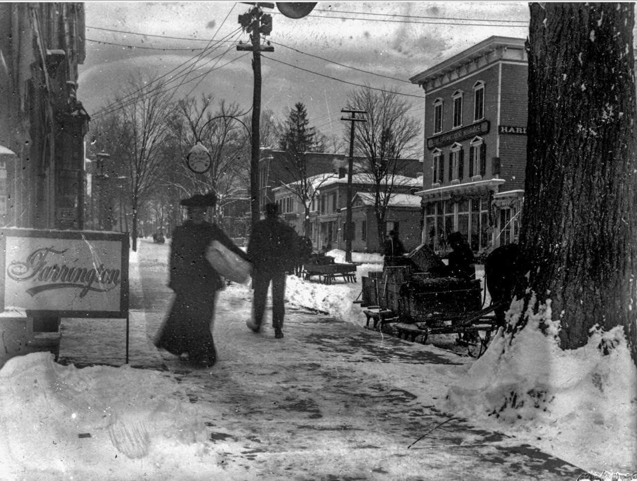 #32 Main Street, Delhi, 1890