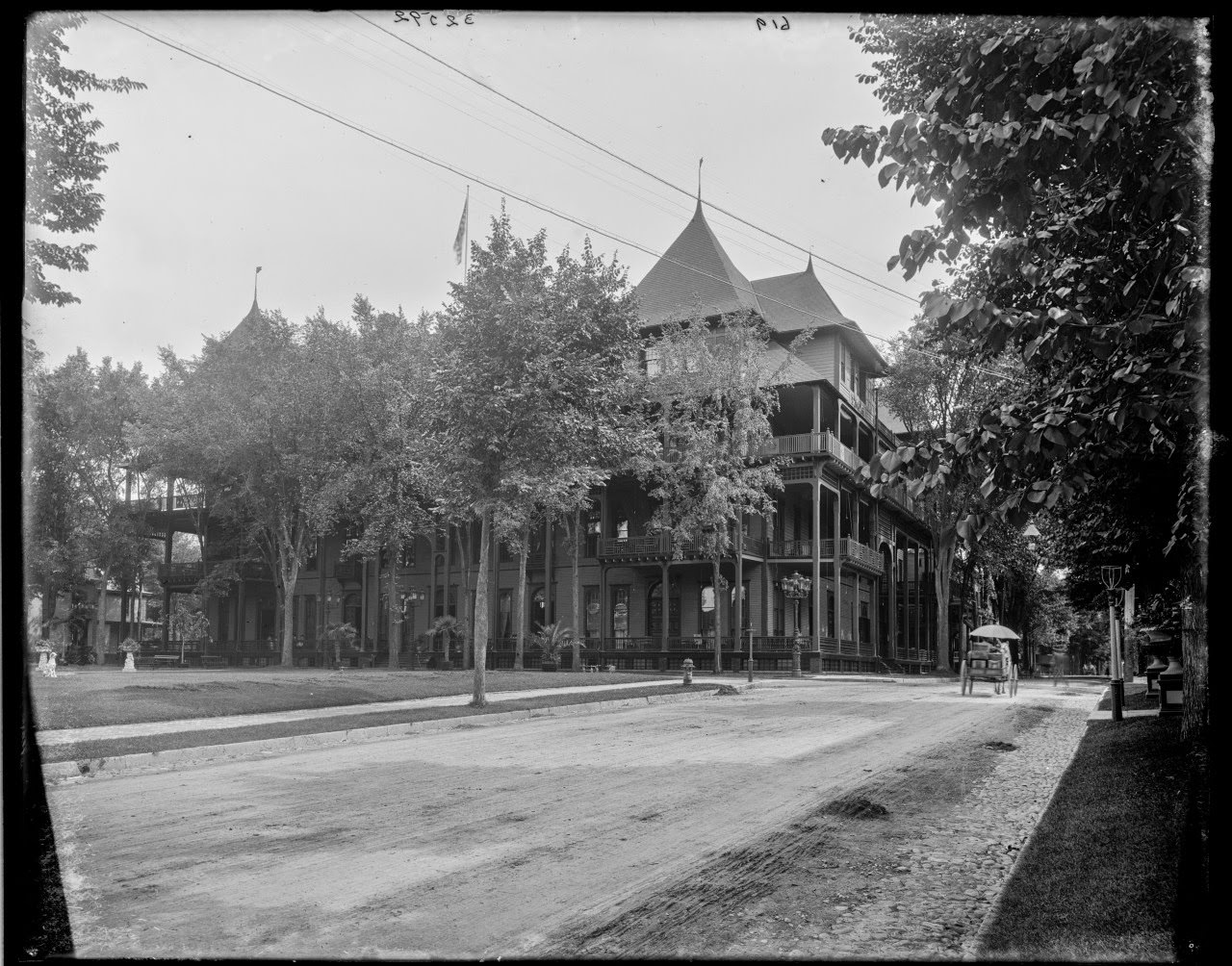 #42 The Windsor Hotel, Broadway and WIlliam Street, Saratoga, 1900