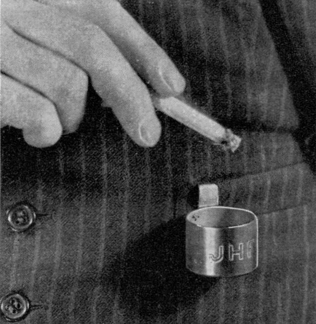 Vest-Pocket Ash Tray