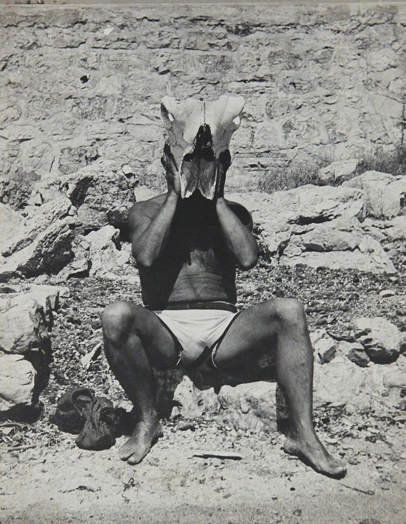 #57 Maar Dora, Picasso au crâne de boeuf, 1937