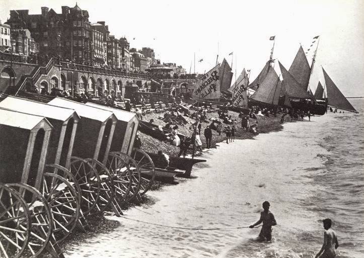 Going Swimming On Wheels: 50+ Historic Photos Of Bathing Machines From Victorian Era Inventions