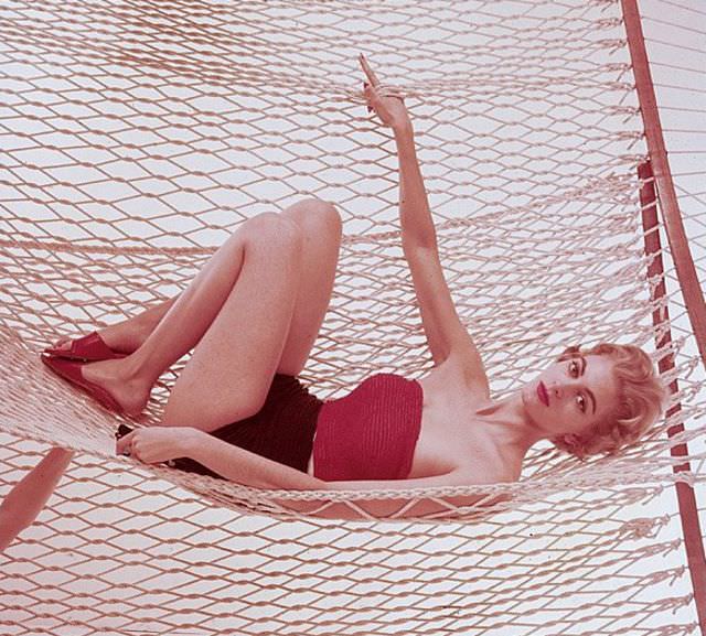 #27 Carmen Dell’ Orefice, 1953.