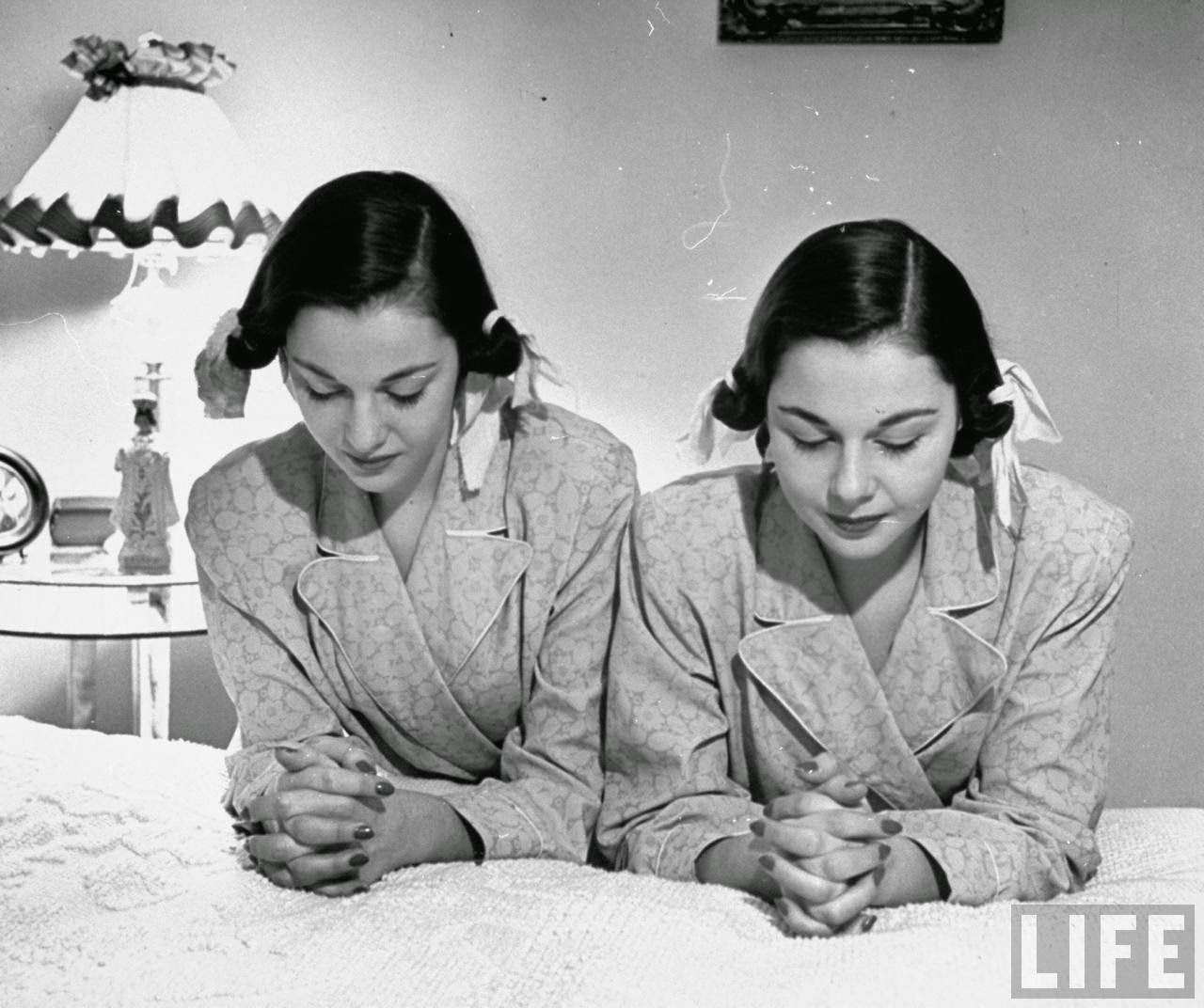 #12 The O’Connor twins Gloria and Consuelo, praying before bed, 1947