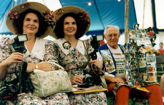 #25 Twins from Ohio festival called Twins Day, 1990s