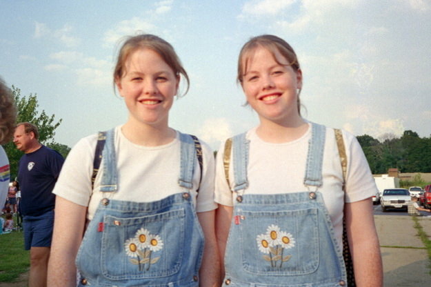 #36 Twins from Ohio festival called Twins Day, 1990s