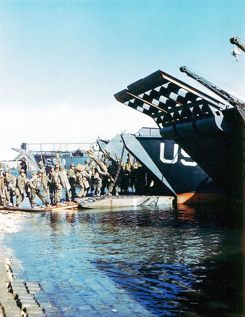 #34 Operation Overlord Normandy, Soldiers of the United States Army are boarding a Landing Craft Transport (LCT) in Southern England.
