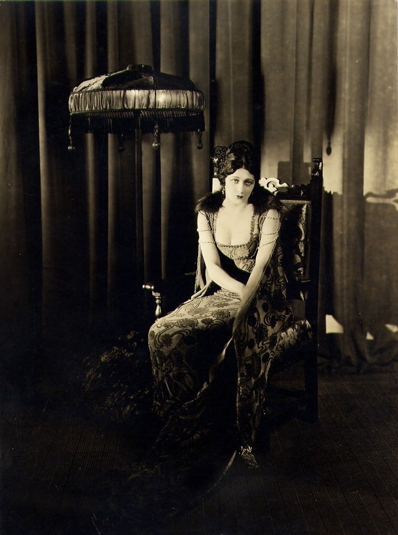 #31 Barbara La Marr in ” The Prisoner of Zenda”, 1922