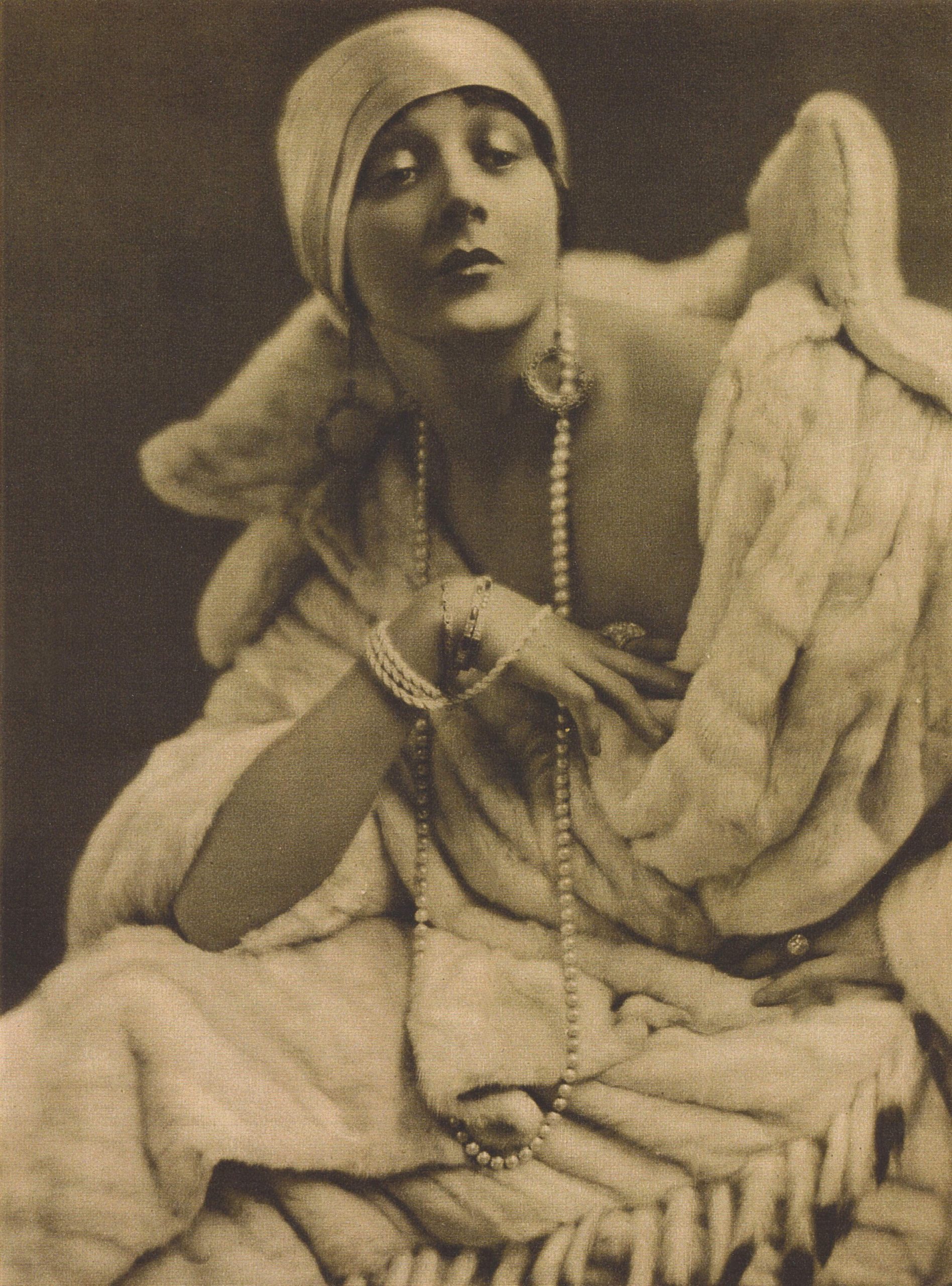 #47 Barbara La Marr, 1923