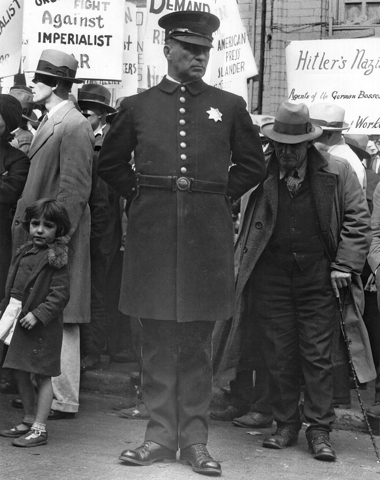 #7 Policeman at a street meeting in San Francisco, 1936