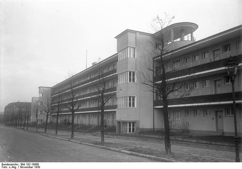 1920s Berlin: 50+ Historical Photos Showing Everyday Life In Berlin After World War I WWI