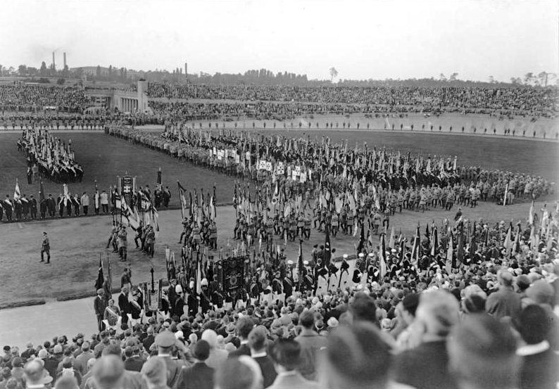 1920s Berlin: 50+ Historical Photos Showing Everyday Life In Berlin After World War I WWI