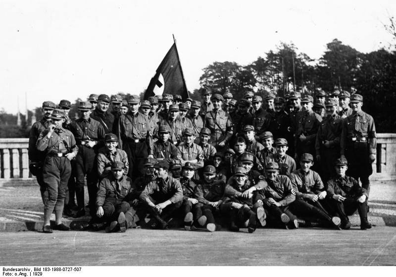 1920s Berlin: 50+ Historical Photos Showing Everyday Life In Berlin After World War I WWI