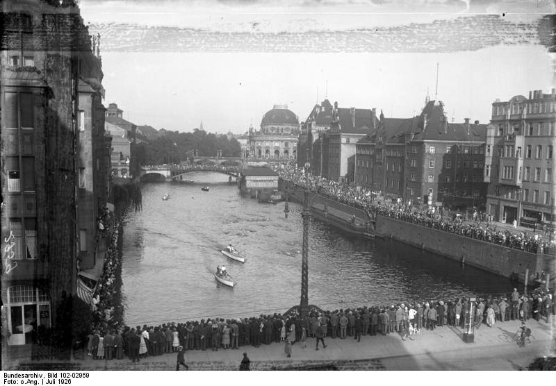 1920s Berlin: 50+ Historical Photos Showing Everyday Life In Berlin After World War I WWI