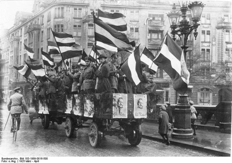 1920s Berlin: 50+ Historical Photos Showing Everyday Life In Berlin After World War I WWI
