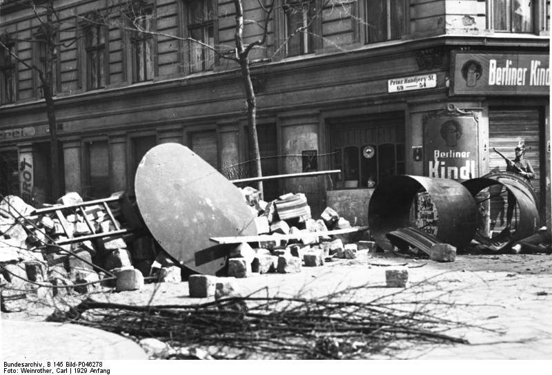 1920s Berlin: 50+ Historical Photos Showing Everyday Life In Berlin After World War I WWI