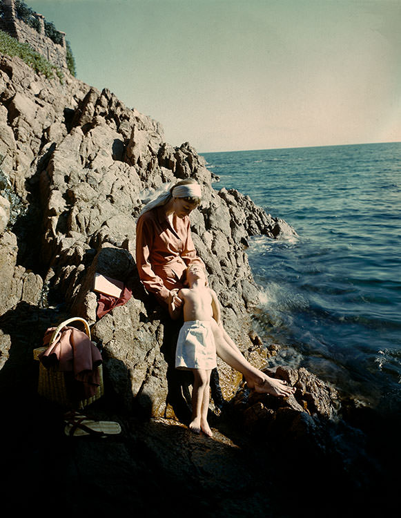 #8 Wenda Parkinson with her son Simon, 1950