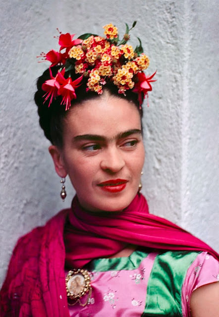 #25 The Life Of Frida Kahlo: 50+ Rare Photos That Give A Rare Insight Into Her Life #25 Celebrities
