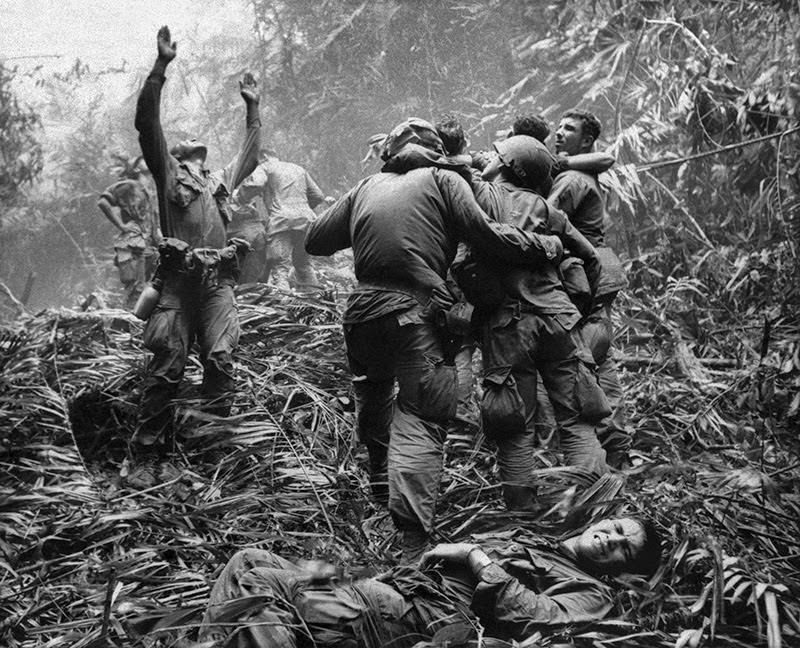 #3  The Vietnam War: 50+ Striking Photos Show The Horror Of Bloodiest War Between Capitalism And Communism #3
