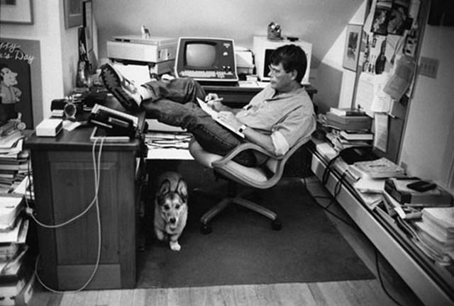 #43 Stephen King and his corgi Marlowe