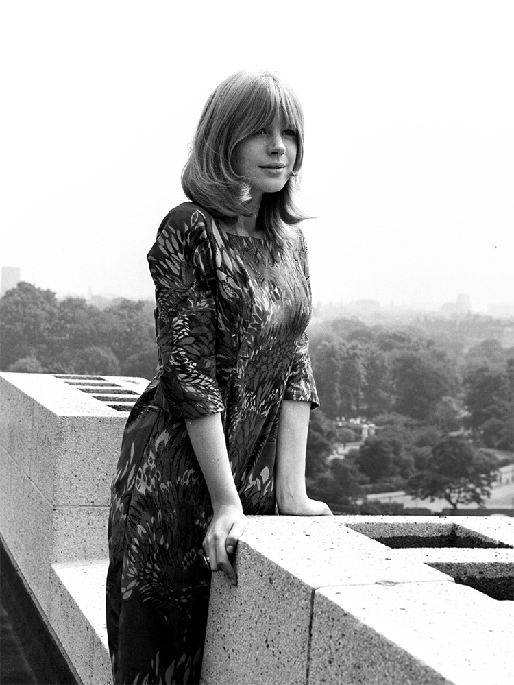 #47 Marianne Faithfull