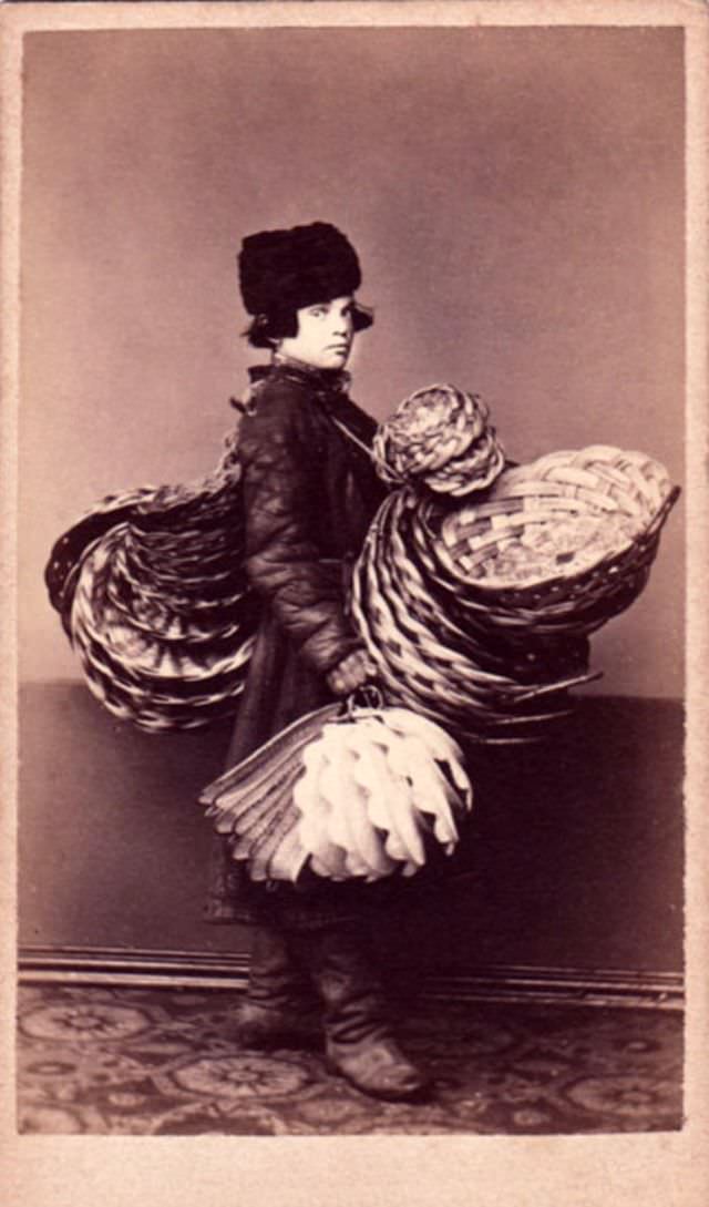 #41 Fancy-basket seller