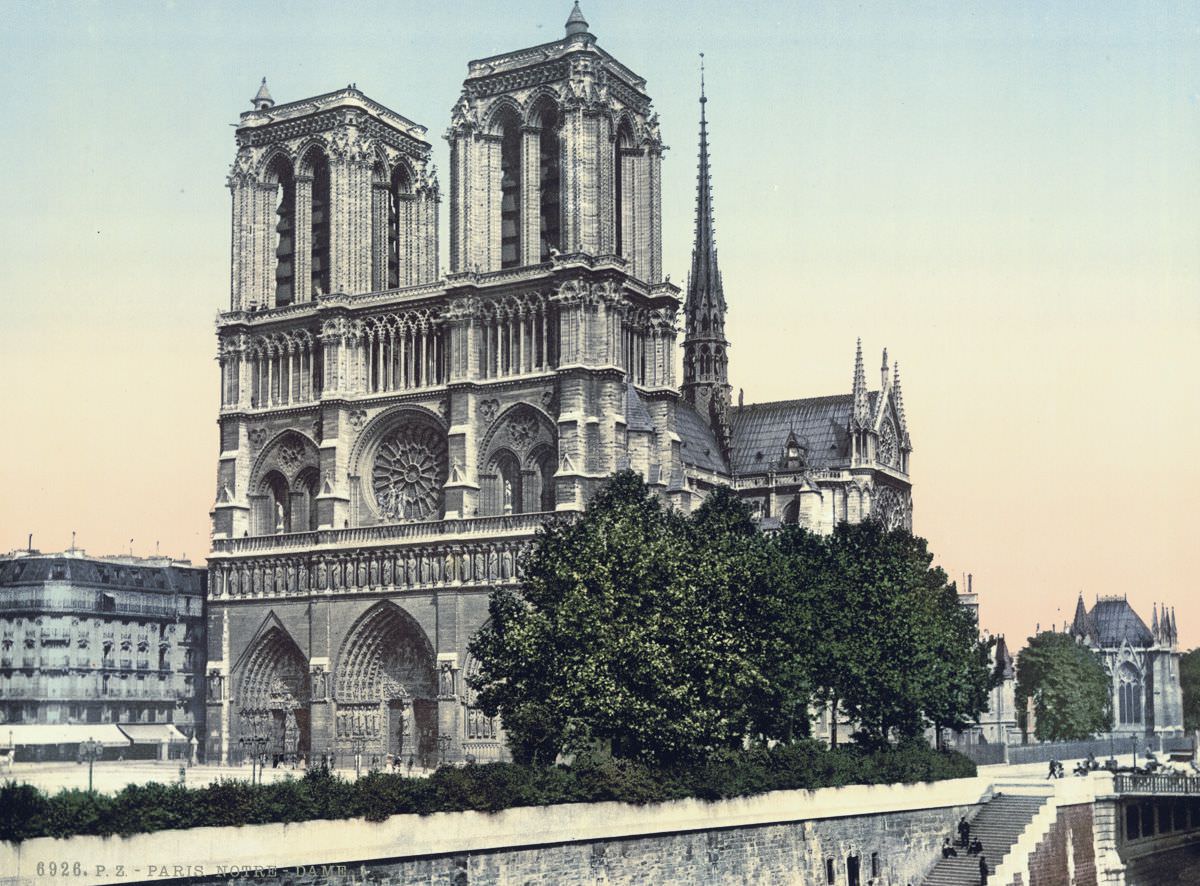 #32 Notre Dame, Paris.