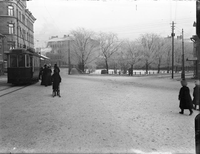 #18 On the corner of Lapinlahdenkatu and Albertinkatu, Helsinki