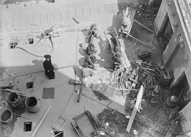 #11 Construction workers taking a break, Helsinki