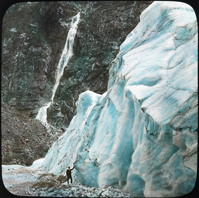#89