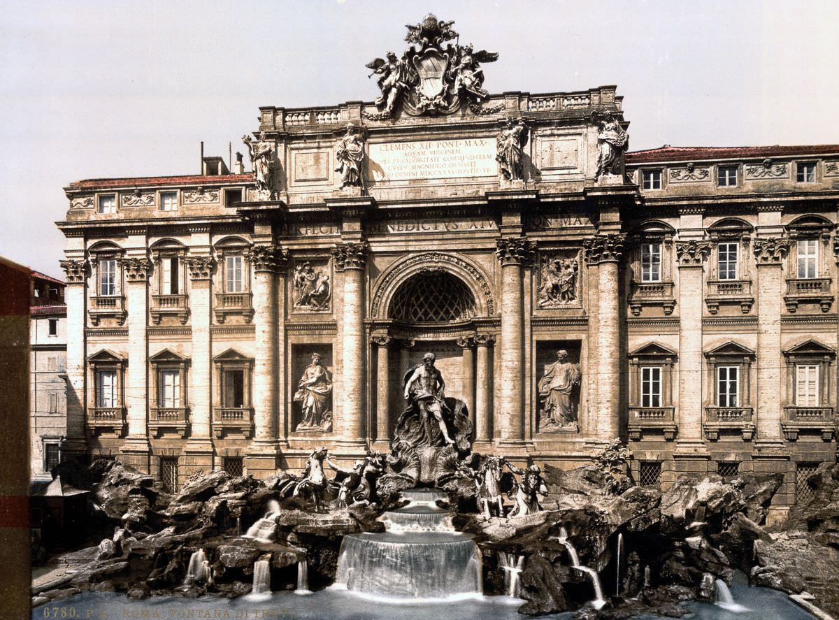 #10 The Fountain of Trevi.