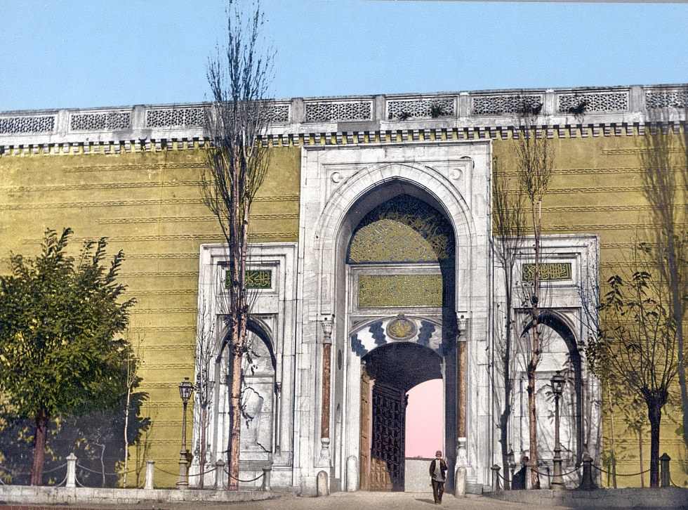 #21 Imperial gate, Topkapi Palace, Constantinople, Turkey