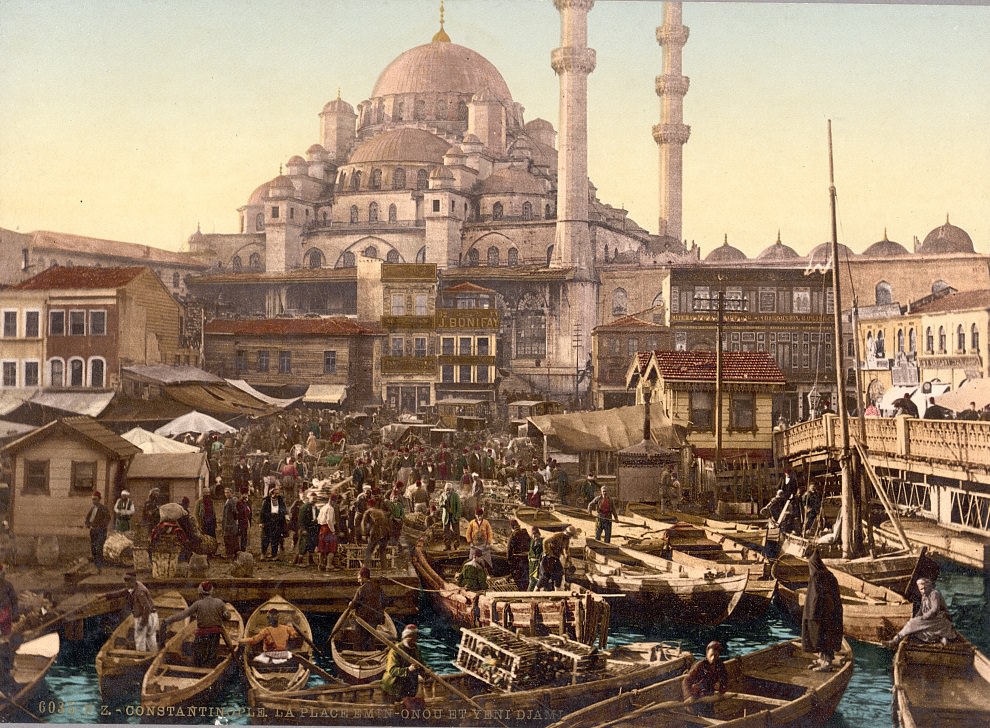 #33 Yeni Cami mosque and Eminönü bazaar, Constantinople, Turkey
