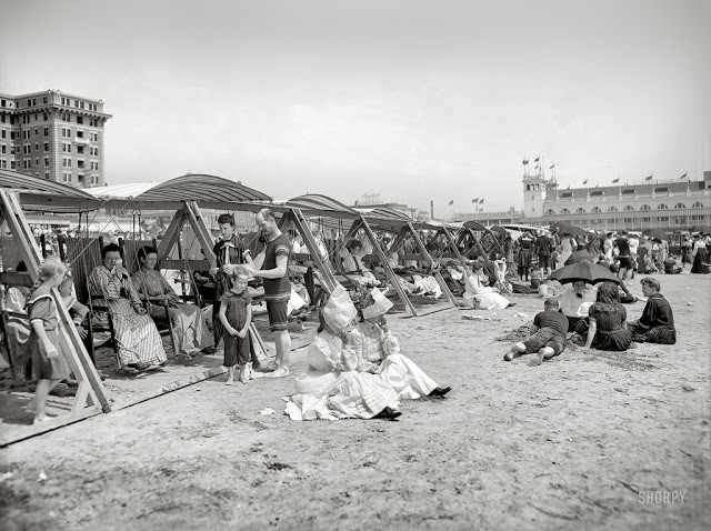 #29 The beach scene in 1906, Atlantic City.