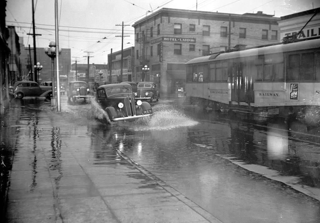 #51 The Hotel Latour, Hill Street, 1937
