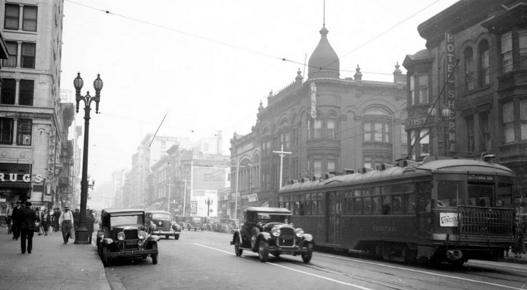 #58 Looking north on Hill Street at 4th, 1938