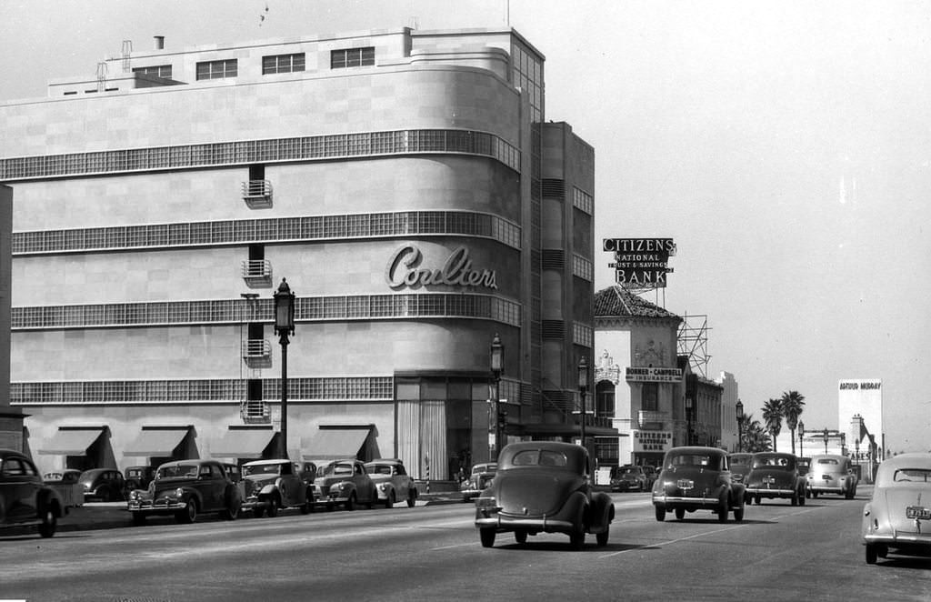 #61 Warner Brothers Downtown, 7th and Hill Streets, 1938