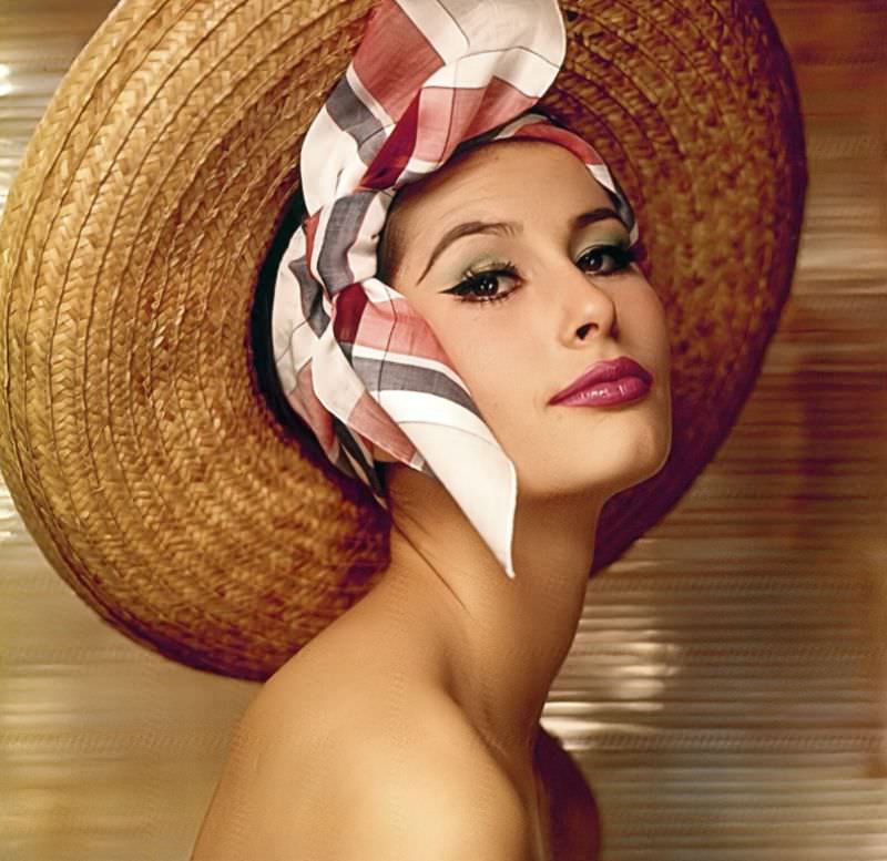 #32 Tamara Nyman, photo by Lionel Kazan, 1964