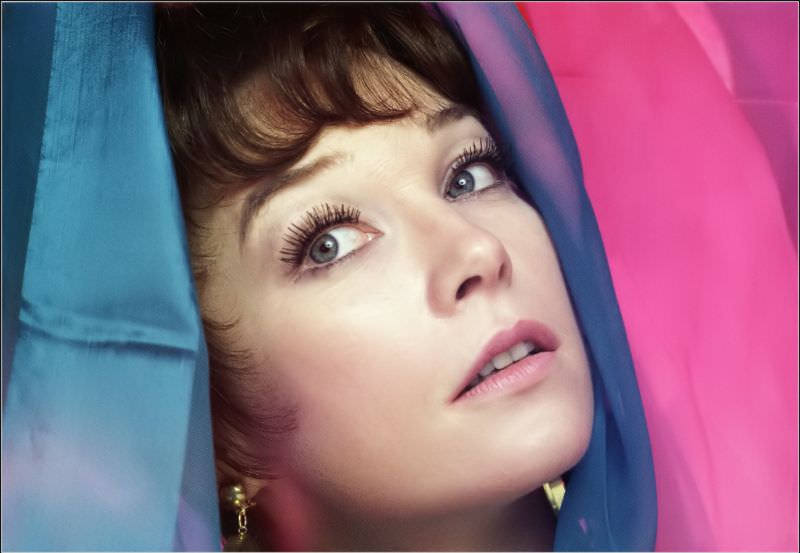 #39 Shirley MacLaine, Marie Claire, January 1967